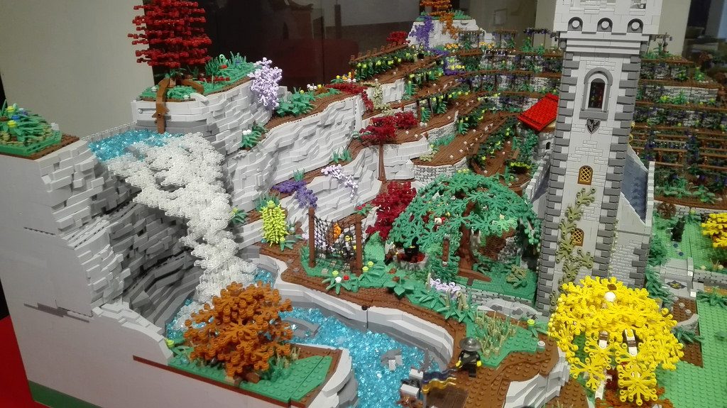 LEGO Castle Medieval Village MOC by Federico Ioriatti - Video AnkTales